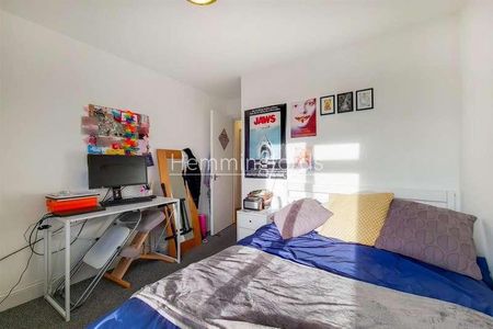 Essex Road, Angel, N1 - Photo 2