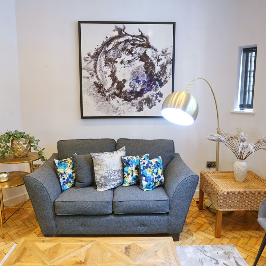 1 Bed Flat, Manchester, M3 - Photo 1