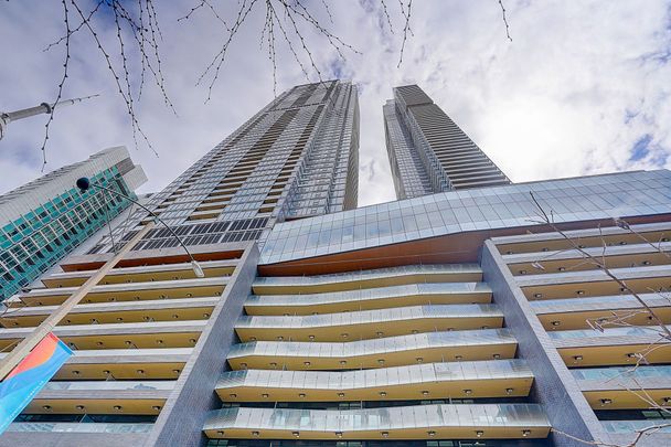 For Lease - 3 Concord Cityplace Way Unit# 3012, Toronto, Ontario - Photo 1