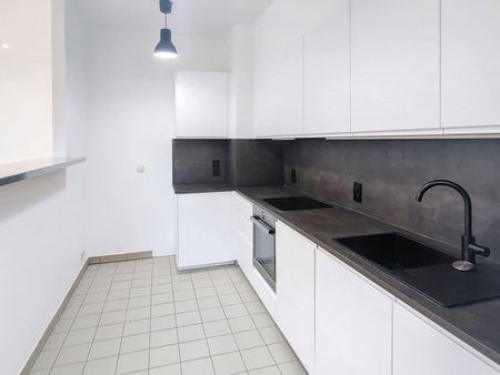 Gelijkvloers appartement te huur in Molenbeek-Saint-Jean - Photo 3