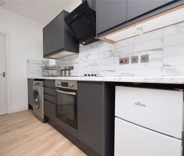 20-22, Elland Road, Churwell, Morley, Leeds, LS27 7SS - Photo 5