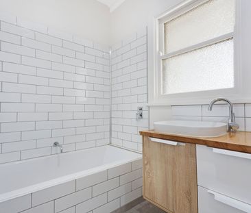 319 Chisholm Street, Black Hill - Photo 5