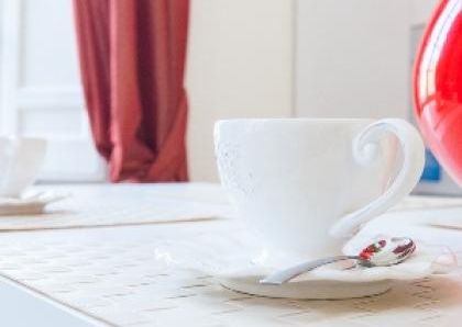 Center-Historic Jewish Quarter: Elegant apartment situated in beautiful Palazzo Nobiliare. Entrance, spacious living with original wood frescoed ceilings, large modern dining and kitchen, 4 bedrooms, 4 Baths, small terrace. #1527