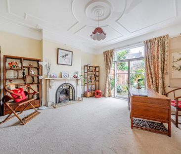 6 bedroom semi-detached house to rent - Photo 4