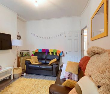 4 bedroom house to rent - Photo 1