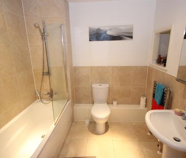 1 bed Flat for let - Photo 5