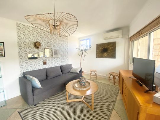 Location Appartement 2 pièces 48m² CASSIS 13260 - Photo 1