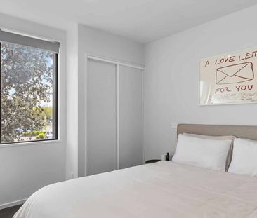 Walk to The City - Photo 2