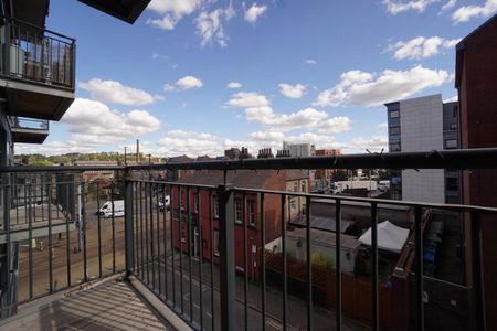 1 bedroom Flat To Let - Photo 5