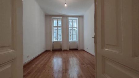 NEU - Hofruhelage: nettes Erdgeschoß-Single-Apartment im Herzen der Josefstadt! - Photo 4