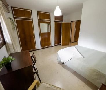 Calle Grupo Oscar Carvallo, Sevilla, Andalusia 41018 - Photo 1