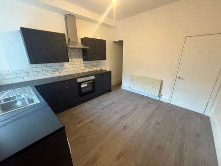 Woodhead Road, Sheffield - Photo 5