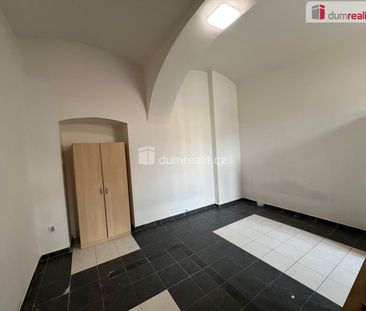 Pronájem bytu 1+1 26 m², Andrštova 1078, Praha - Photo 2