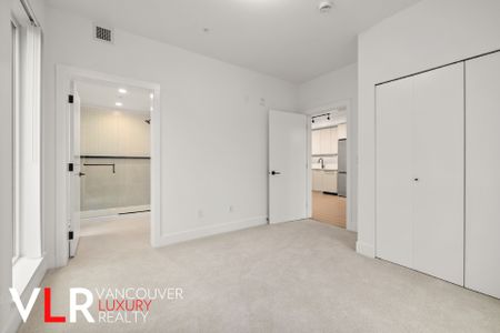 Condo in Port Moody, British Columbia - Photo 5