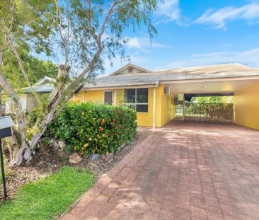 QUIET COMFORT IN DURACK! - Photo 1