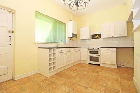 2 bedroom terraced house to rent - Photo 4