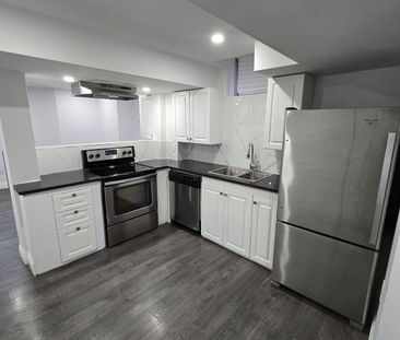 For Lease - 1236 Atkins Drive, Newmarket, Ontario - Photo 1