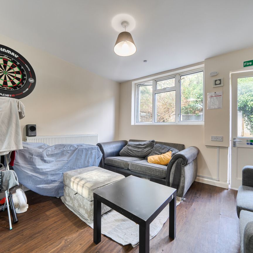 5 bedroom terraced house to rent - Photo 1