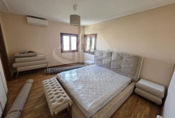 Apartamento T4 em Lisboa