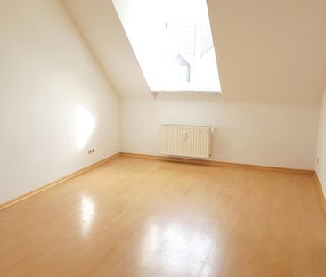 Lichtdurchflutete und großzügige 2-Zimmer-Dachgeschosswohnung im be... - Photo 6