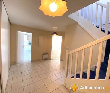 Location Appartement 4 pièces 120 m2 à Quimper - Photo 3