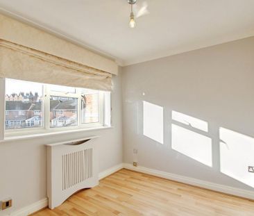 4 bedroom detached house to rent - Photo 5