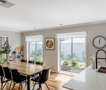 QUALITY FAMILY HOME! - Photo 4