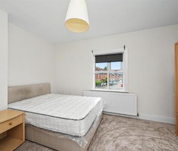 296 Donegall Avenue, Belfast, BT12 6LU - Photo 4