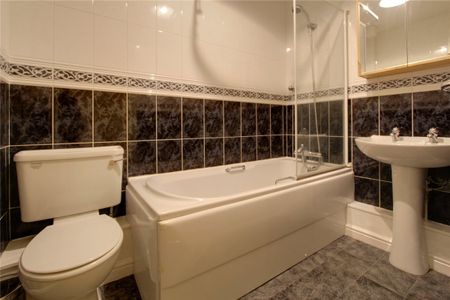 Barclay Grange, Wain Avenue, Riverside, Chesterfield, S41 - Photo 5