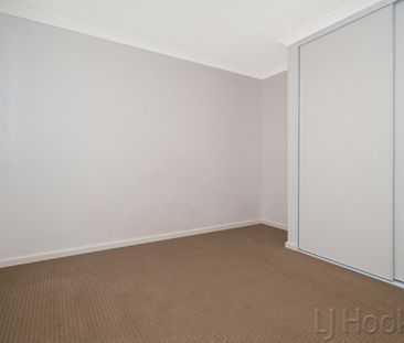 Charming Family Home - Photo 1