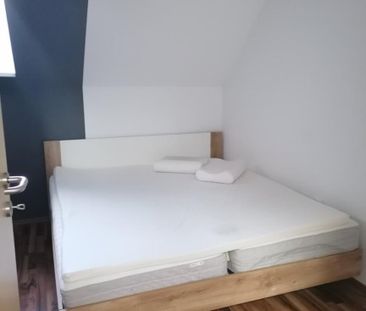 Gemütliche Wohnung mit Einbauküche und Parkplatz - Photo 1