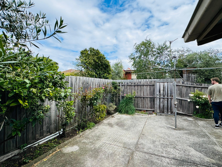 23 Elm Grove, Balaclava, VIC - Photo 4
