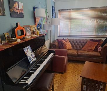 Room in a Shared House, Riffel Road, NW2 - Photo 6