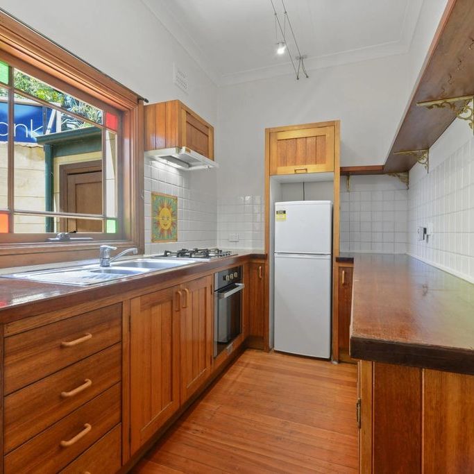 Stylish Two-Bedroom Apartment in the Heart of Vibrant Newtown - Photo 1