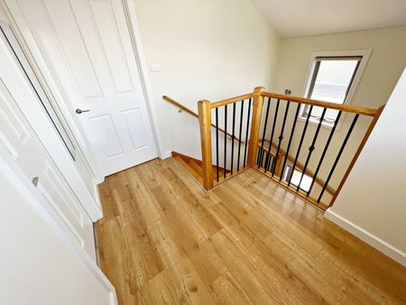 2/11 Erskine Avenue, Reservoir VIC 3073 - Photo 4