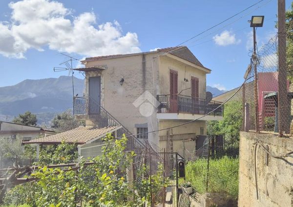 Porzione di bifamiliare in affitto