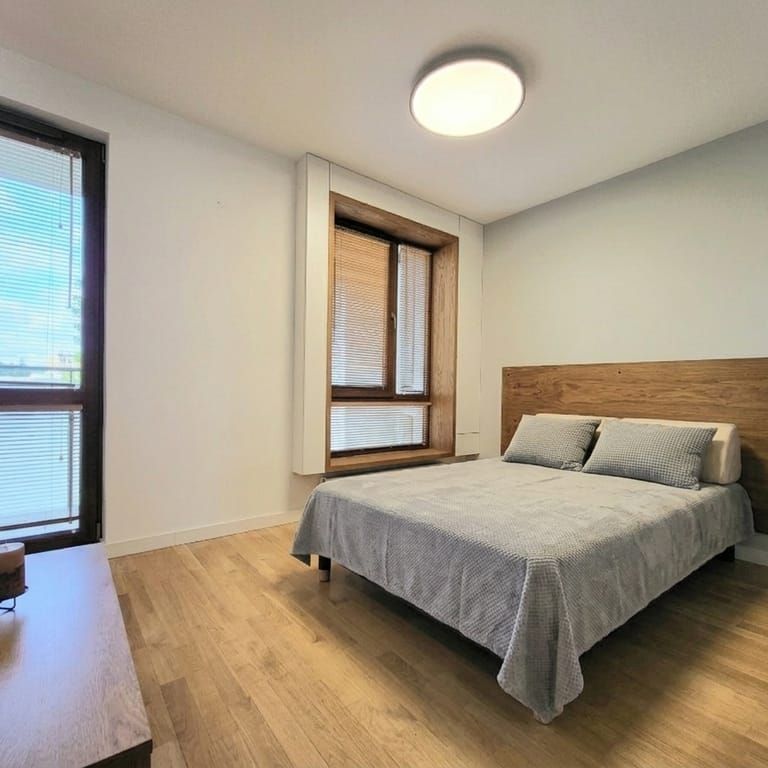 Świetnie urządzona kawalerka z komórką i garażem 34.18 m² - Photo 1