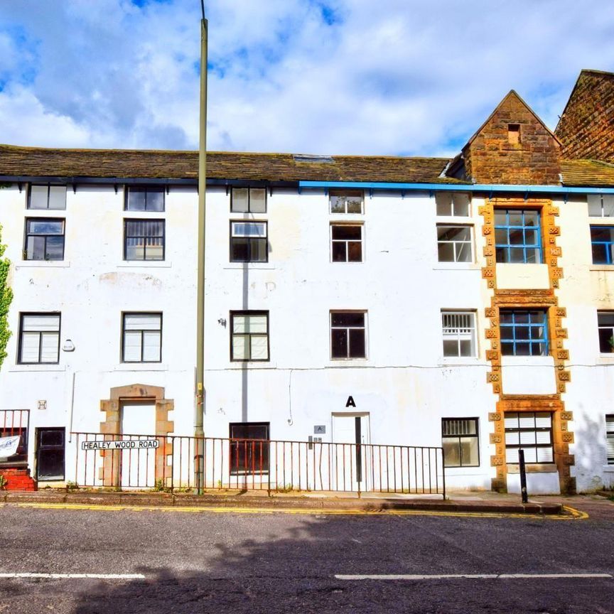 Healey Wood Road, Burnley - Photo 1