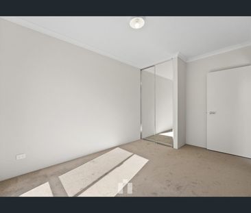 4 Pepperbush Crescent, Piara Waters, WA 6112 - Photo 3