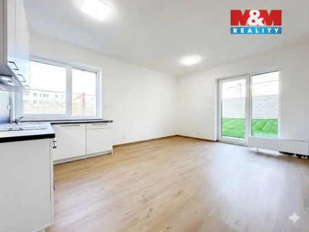 Pronájem, byt 1+kk, 37 m - Photo 2