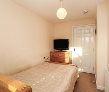 Waterfront Park, Edinburgh, EH5 1EZ - Photo 3