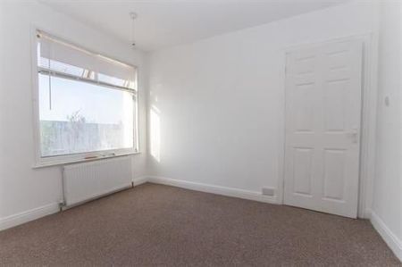 3 Bed Terraced House, Yule Road, CV2 - Photo 5