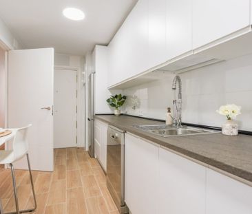 Room with private terrace in Plaza España - Photo 6