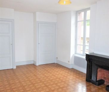 AMPLEPUIS- T3 73.39 m² - Photo 1