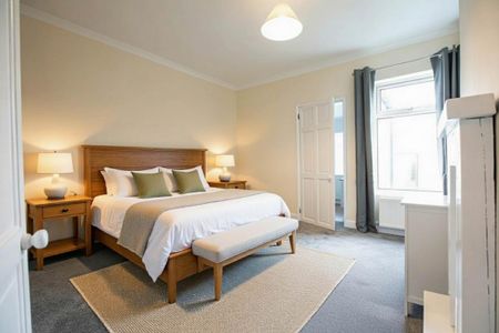 2 bedroom terraced house to rent - Photo 2