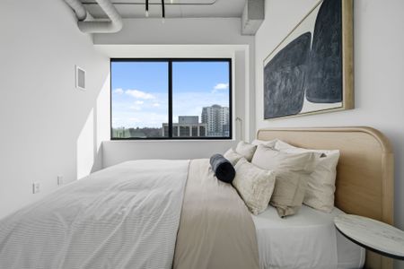 For Lease - 685 Richmond Street Unit# 209, London East, Ontario - Photo 3