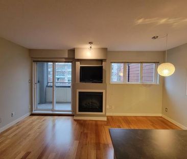 Cozy 1 Bed + Flex Room Rental in Vancouver - Photo 3