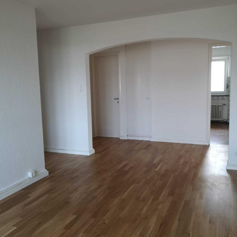 Grosszügige Wohnung in idealer Lage - Photo 1
