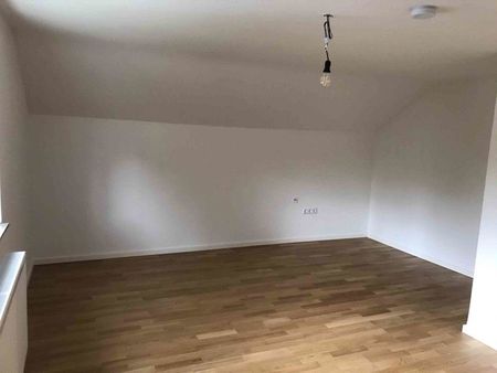 Mitten drin statt nur dabei: 1,5-Zimmer-Stadtwohnung - Photo 5