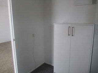 Charming 2BR Unit in Elderslea, Upper Hutt - Photo 5